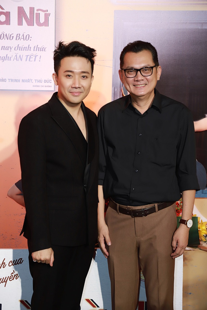 Trấn Thành khoác tay tình tứ bà xã Hari Won, cặp chị em Minh Hằng - Ngọc Trinh khoe nhan sắc một chín một mười - Ảnh 20. Trấn Thành khoác tay tình tứ bà xã Hari Won, cặp chị em Minh Hằng - Ngọc Trinh khoe nhan sắc một chín một mười - Ảnh 20.