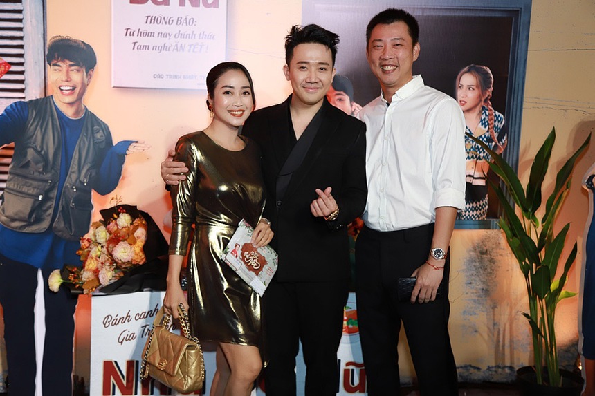 Trấn Thành khoác tay tình tứ bà xã Hari Won, cặp chị em Minh Hằng - Ngọc Trinh khoe nhan sắc một chín một mười - Ảnh 21. Trấn Thành khoác tay tình tứ bà xã Hari Won, cặp chị em Minh Hằng - Ngọc Trinh khoe nhan sắc một chín một mười - Ảnh 21.