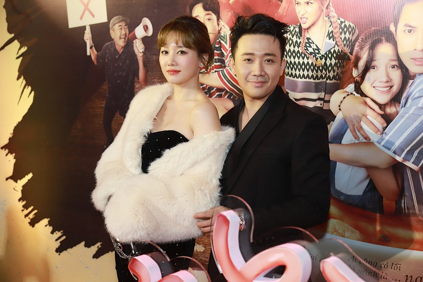 Trấn Thành khoác tay tình tứ bà xã Hari Won, cặp chị em Minh Hằng - Ngọc Trinh khoe nhan sắc một chín một mười - Ảnh 2. Trấn Thành khoác tay tình tứ bà xã Hari Won, cặp chị em Minh Hằng - Ngọc Trinh khoe nhan sắc một chín một mười - Ảnh 2.