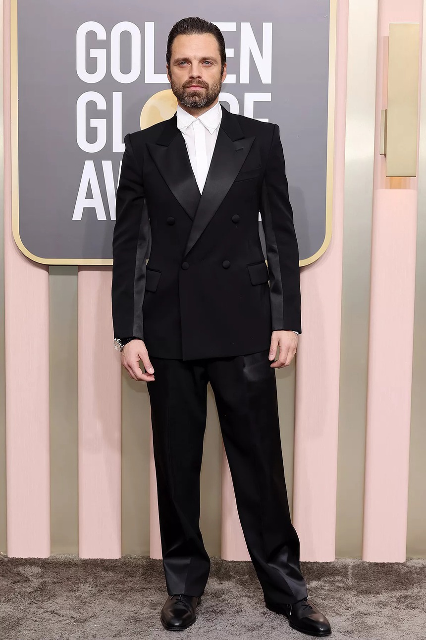 Selena Gomez bốc lửa đổ bộ thảm đỏ, "chặt chém" Wednesday và Anya Taylor-Joy đẹp xuất thần  - Ảnh 15.