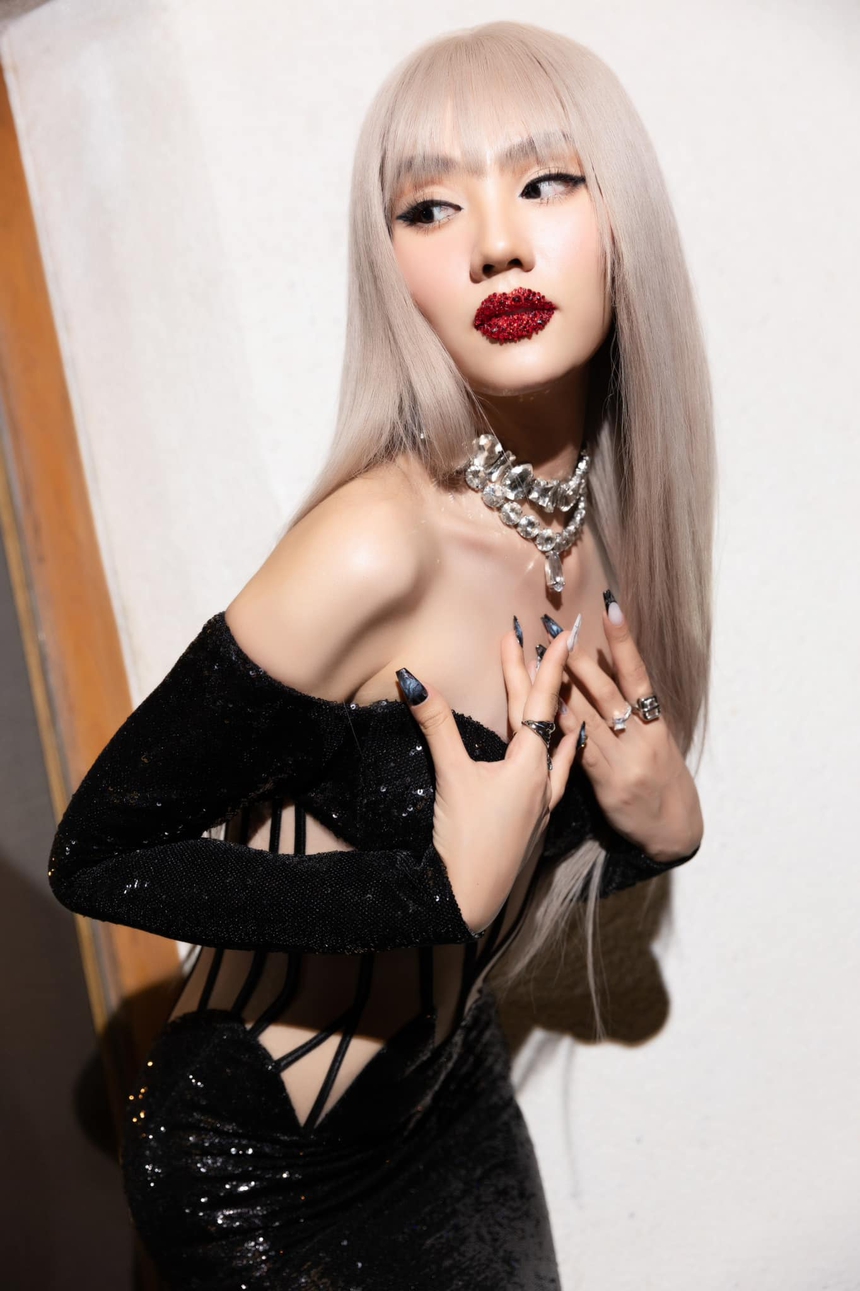 
Mai Phương trở thành "Hoa hậu thị phi" sau 150 ngày đăng quang: Dư luận phản ứng gay gắt vì nàng hậu xem nhẹ sức nặng của vương miện?  - Ảnh 5.