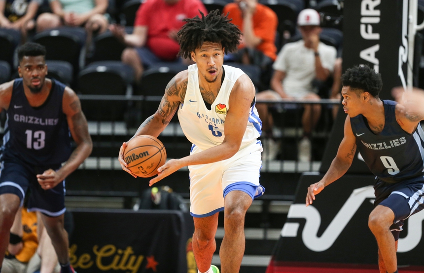 Jaylin Williams và Johnny Juzang: Những niềm tự hào Việt ở NBA - Ảnh 1. Jaylin Williams và Johnny Juzang: Những niềm tự hào Việt ở NBA - Ảnh 1.