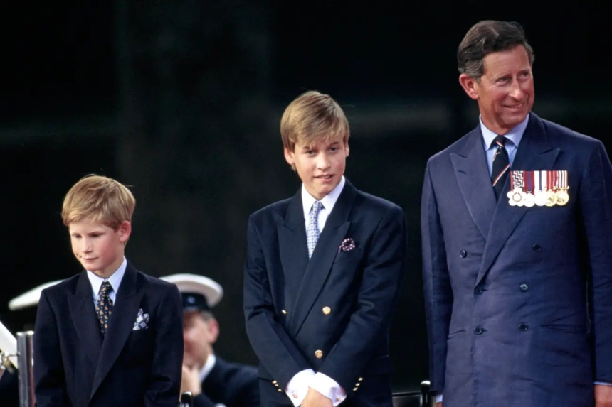 Những điều điên rồ nhất mà Hoàng tử Harry nói về anh trai William trong cuốn hồi ký - Ảnh 2.