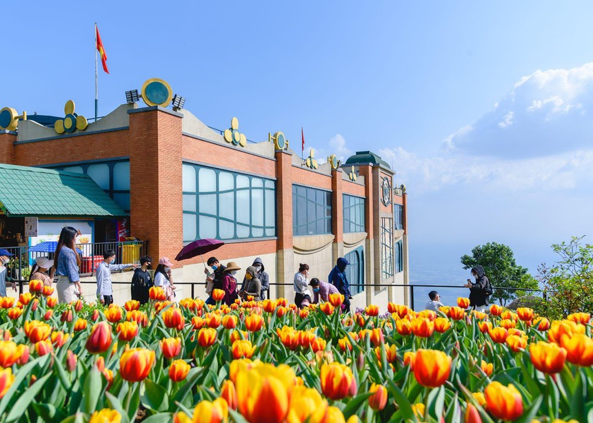 Núi Bà Tây Ninh: Nhiều trải nghiệm mới hấp dẫn trong dịp Tết Nguyên đán - Ảnh 1.