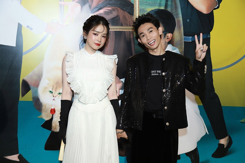 Diệu Nhi mặc đồ kín như bưng âm thầm đến ủng hộ phim mới của ông xã Anh Tú - Ảnh 16.