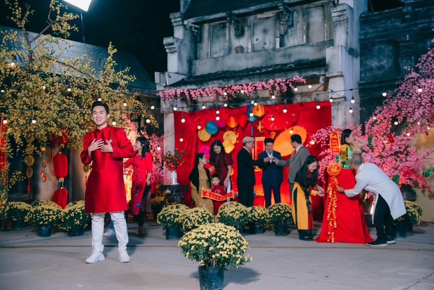 Phim Tết 2023 -  Thiêng liêng hai tiếng gia đình - Ảnh 2.