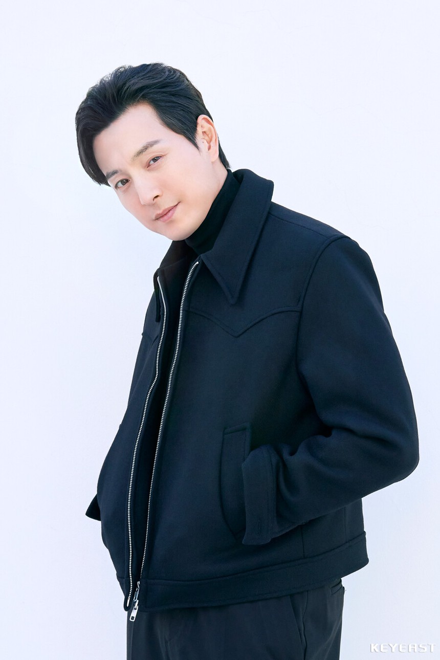 Jung Sung Il được mệnh danh là 'Lương Triều Vĩ của Hàn Quốc' sau khi đóng 'The Glory' - Ảnh 1. Jung Sung Il được mệnh danh là 'Lương Triều Vĩ của Hàn Quốc' sau khi đóng 'The Glory' - Ảnh 1.