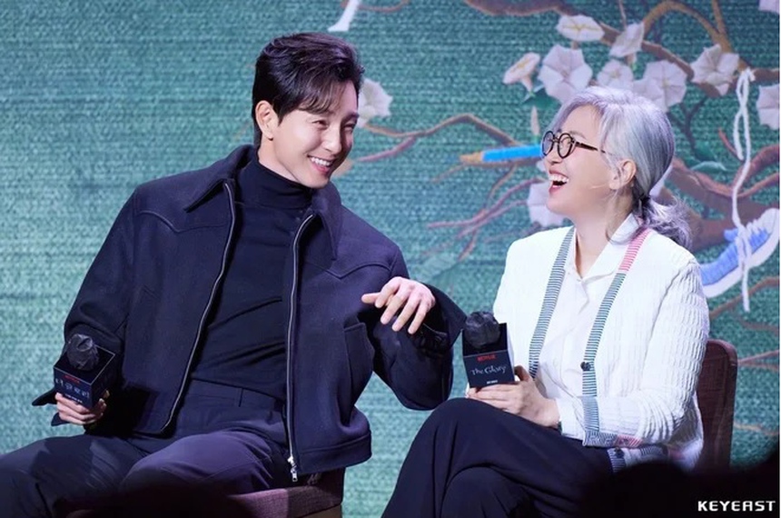 Jung Sung Il được mệnh danh là 'Lương Triều Vĩ của Hàn Quốc' sau khi đóng 'The Glory' - Ảnh 5. Jung Sung Il được mệnh danh là 'Lương Triều Vĩ của Hàn Quốc' sau khi đóng 'The Glory' - Ảnh 5.