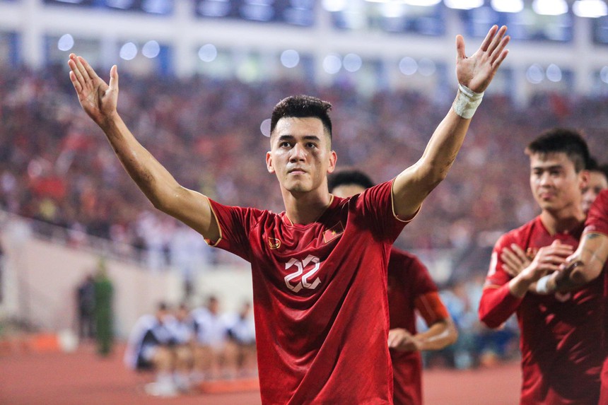 Tuyển Việt Nam phối hợp quá đỉnh, Tiến Linh đánh đầu xé lưới tuyển Thái Lan - Ảnh 5.