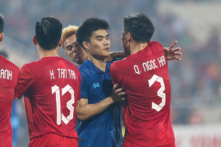 HLV Park Hang-seo đừng chờ tổ trọng tài để phàn nàn khi nghỉ giữa hiệp - Ảnh 7.