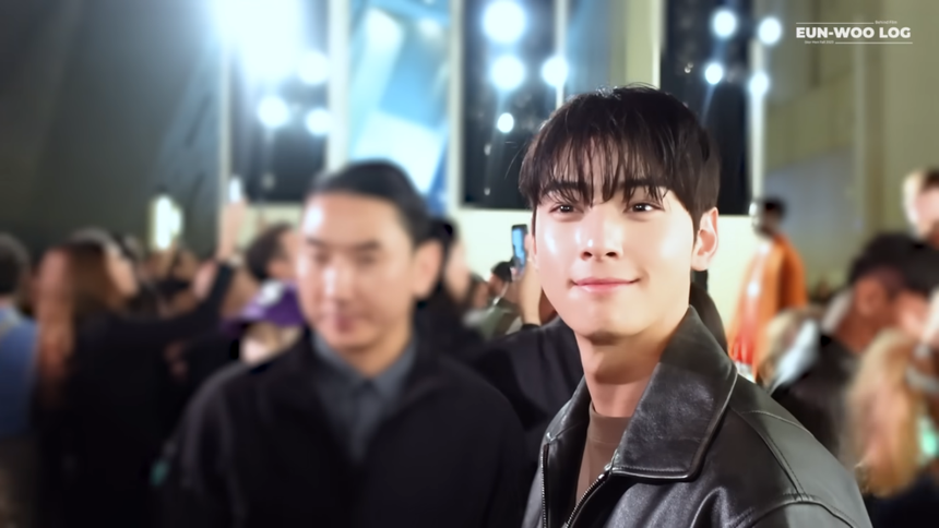 Cha Eun Woo khoe visual mê hoặc ở Ai Cập - Ảnh 3.