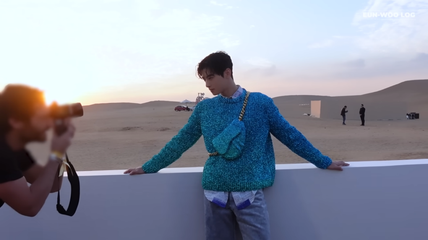 Cha Eun Woo khoe visual mê hoặc ở Ai Cập - Ảnh 5.