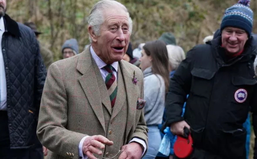 Sau cáo buộc và chỉ trích của Hoàng tử Harry trong hồi ký, Hoàng gia Anh thế nào? - Ảnh 4.