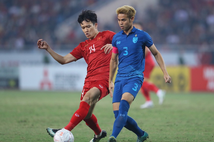 Việt Nam hòa Thái Lan 2-2 ở chung kết lượt đi AFF Cup. Ảnh: Hoàng Linh