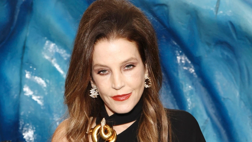 Lisa Marie Presley - con gái Elvis Presley qua đời ở tuổi 54 - Ảnh 1. Lisa Marie Presley - con gái Elvis Presley qua đời ở tuổi 54 - Ảnh 1.