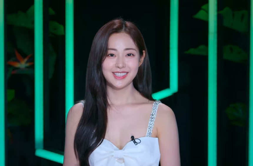 Lộ ảnh trước thẩm mỹ của Hoa hậu hot nhất 'Địa ngục độc thân 2', nhan sắc quá khác hiện tại! - Ảnh 2. Lộ ảnh trước thẩm mỹ của Hoa hậu hot nhất 'Địa ngục độc thân 2', nhan sắc quá khác hiện tại! - Ảnh 2.