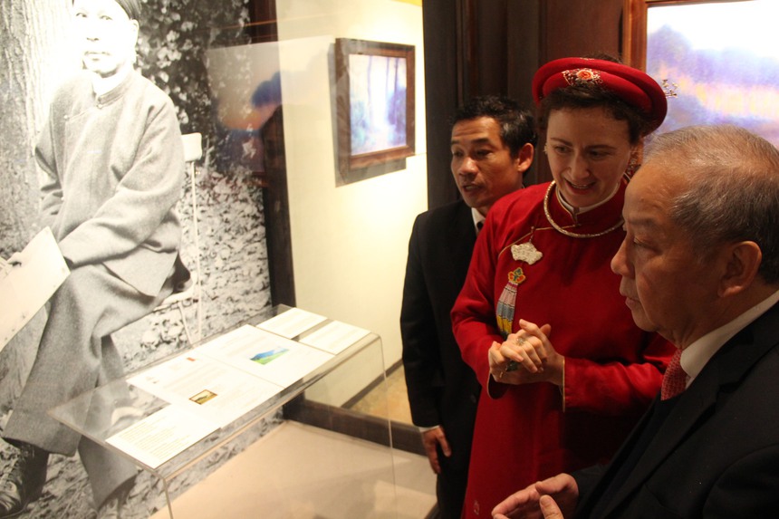 Xem 'nghệ thuật lưu đày' của vua Hàm Nghi - Ảnh 1.