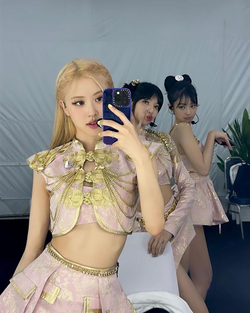 (TIN THỨ 7) Rosé Blackpink có cách đặc biệt để bày tỏ tình cảm với Jisoo - Ảnh 4.