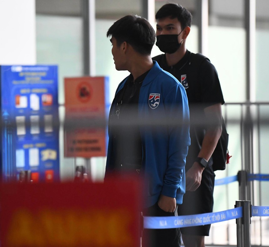 ĐT Thái Lan rời Hà Nội về nước, chuẩn bị đón tiếp ĐT Việt Nam - Ảnh 3.