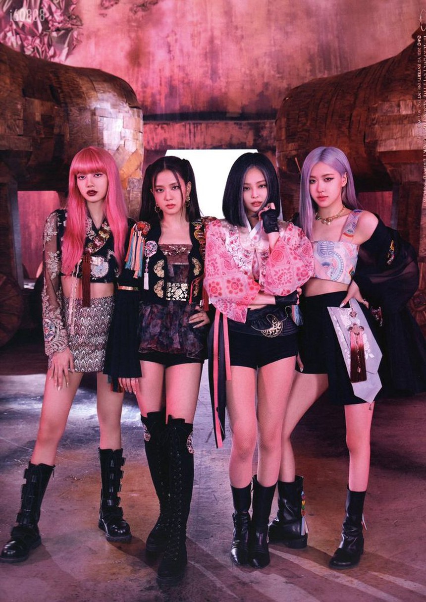 Người đứng sau loạt outfit đỉnh cao của BLACKPINK: Có 'dây mơ rễ má' với aespa, được làm việc với 'Hắc Hường' khi chỉ mới là dân nghiệp dư - Ảnh 2.