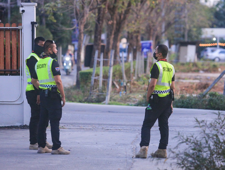 Đội tuyển Việt Nam được BTC bố trí an ninh bảo vệ khi tập luyện - Ảnh 2.