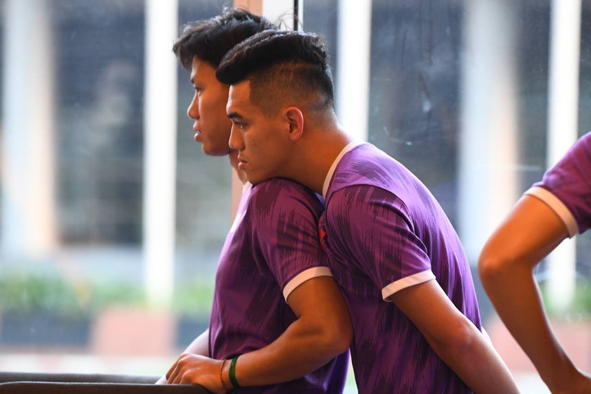 Tiến Linh tình cảm với Hải Quế, HLV Park Hang-seo dặn riêng Tiến Dũng khi tập ở Thái Lan - Ảnh 1. Tiến Linh tình cảm với Hải Quế, HLV Park Hang-seo dặn riêng Tiến Dũng khi tập ở Thái Lan - Ảnh 1.