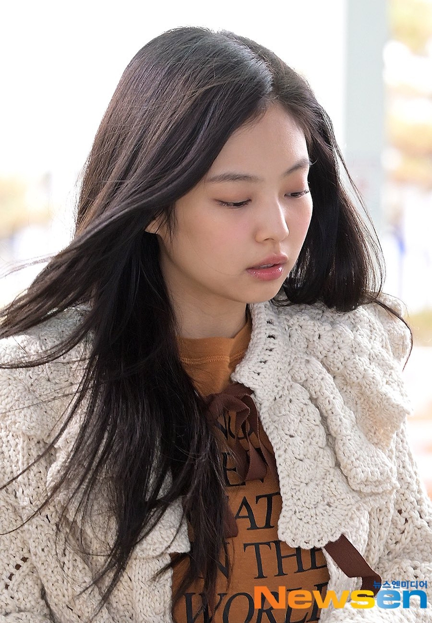 (Tin CN) Sốc với nhan sắc 'lão hóa ngược' của Jennie Blackpink - Ảnh 5.