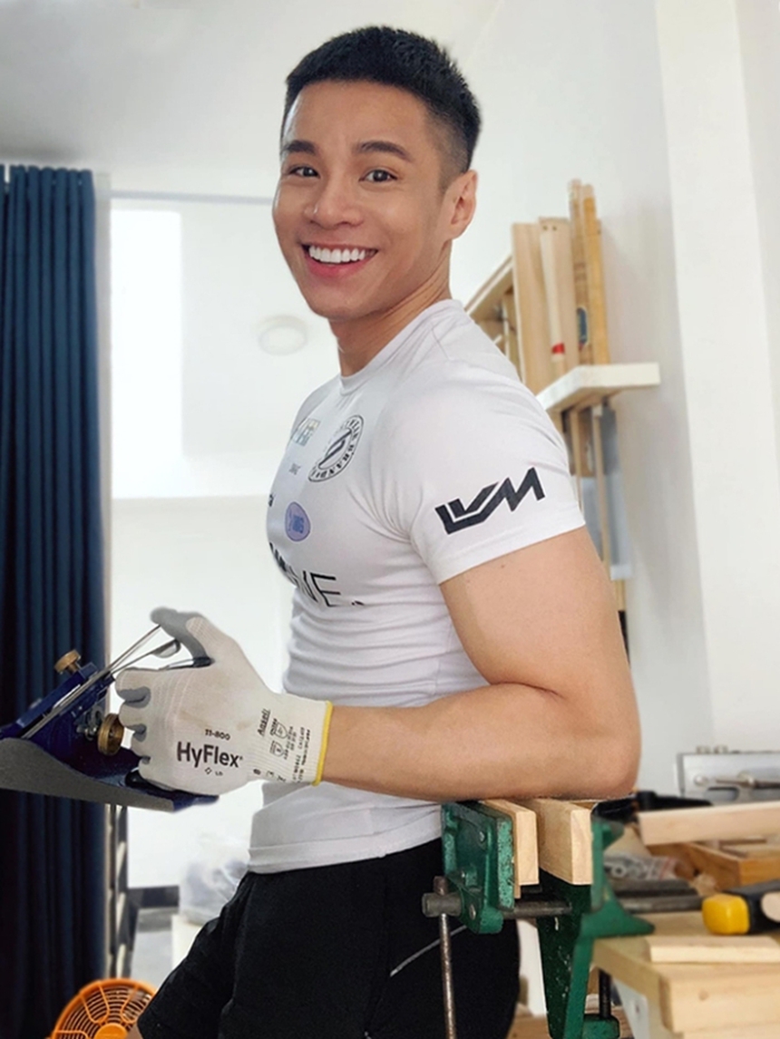 Cựu thí sinh 'The Face Vietnam' bị viêm não báo tin bố qua đời vì ung thư - Ảnh 2.