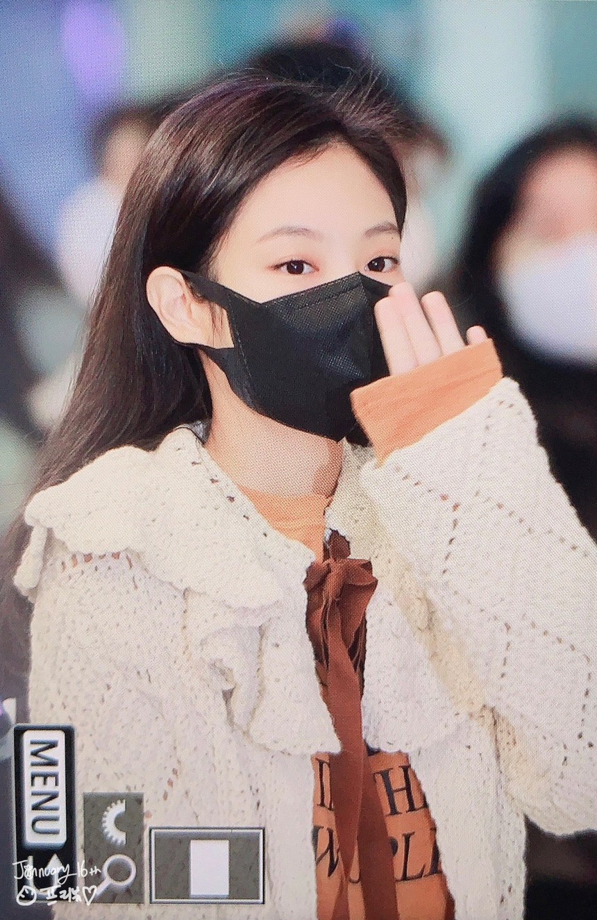 (Tin CN) Sốc với nhan sắc 'lão hóa ngược' của Jennie Blackpink - Ảnh 4.