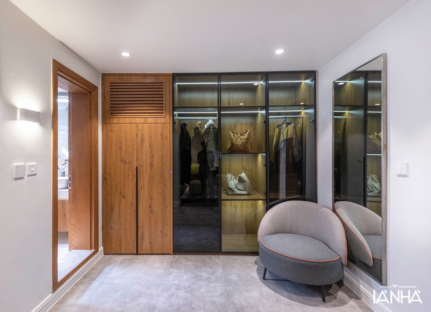 Tập 6 'Là Nhà': Cặp đôi yêu nhau 15 năm chưa cưới vỡ òa khi nhận tổ ấm mới, nói lời xúc động về tình yêu - Ảnh 7. Tập 6 'Là Nhà': Cặp đôi yêu nhau 15 năm chưa cưới vỡ òa khi nhận tổ ấm mới, nói lời xúc động về tình yêu - Ảnh 7.