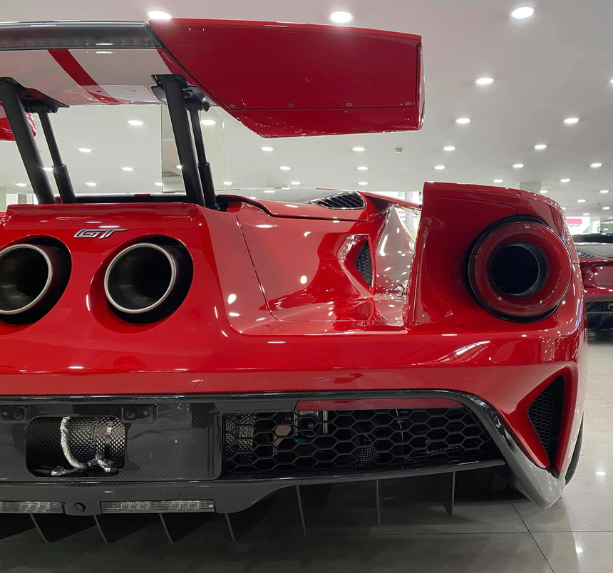 Ông Đặng Lê Nguyên Vũ tậu thêm Ford GT độc nhất Việt Nam ngay đầu năm 2023: Thay đổi phong cách chơi siêu xe - Ảnh 3. Ông Đặng Lê Nguyên Vũ tậu thêm Ford GT độc nhất Việt Nam ngay đầu năm 2023: Thay đổi phong cách chơi siêu xe - Ảnh 3.