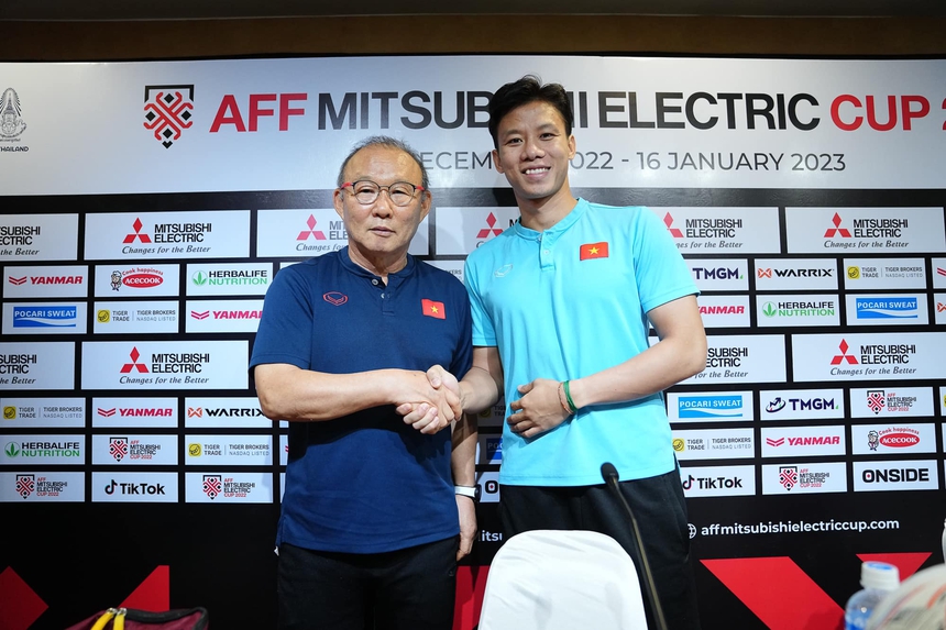 Quế Ngọc Hải nguyện ‘xả thân’ vì thầy Park - Ảnh 1. Quế Ngọc Hải nguyện ‘xả thân’ vì thầy Park - Ảnh 1.