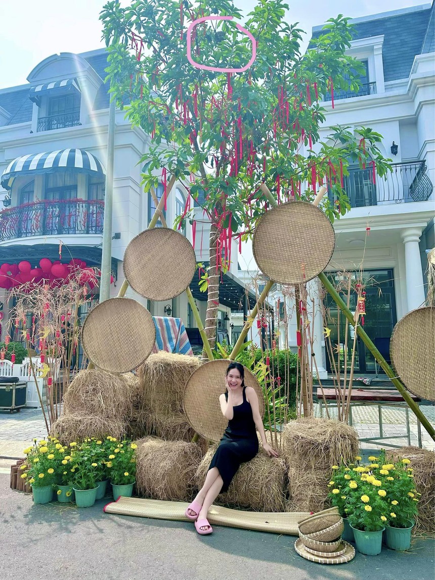 Đoàn Di Băng đầu tư xây chợ quê cực khủng giữa khu đại gia, nhưng phải dẹp bỏ chỉ sau 3 tiếng? - Ảnh 4. Đoàn Di Băng đầu tư xây chợ quê cực khủng giữa khu đại gia, nhưng phải dẹp bỏ chỉ sau 3 tiếng? - Ảnh 4.