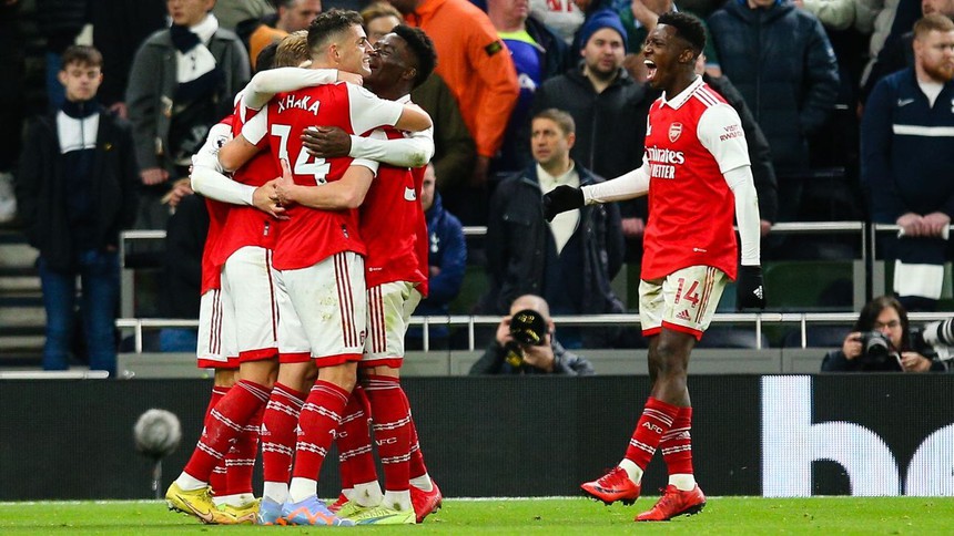 Derby Bắc London: Chớ ngủ quên trên đỉnh bảng, Arsenal! - Ảnh 1.