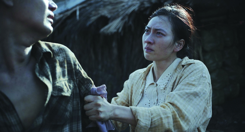 Đạo diễn Bùi Thạc Chuyên: 'Tro tàn rực rỡ' có thể quá mặn, quá cay nhưng cần thiết! - Ảnh 3.