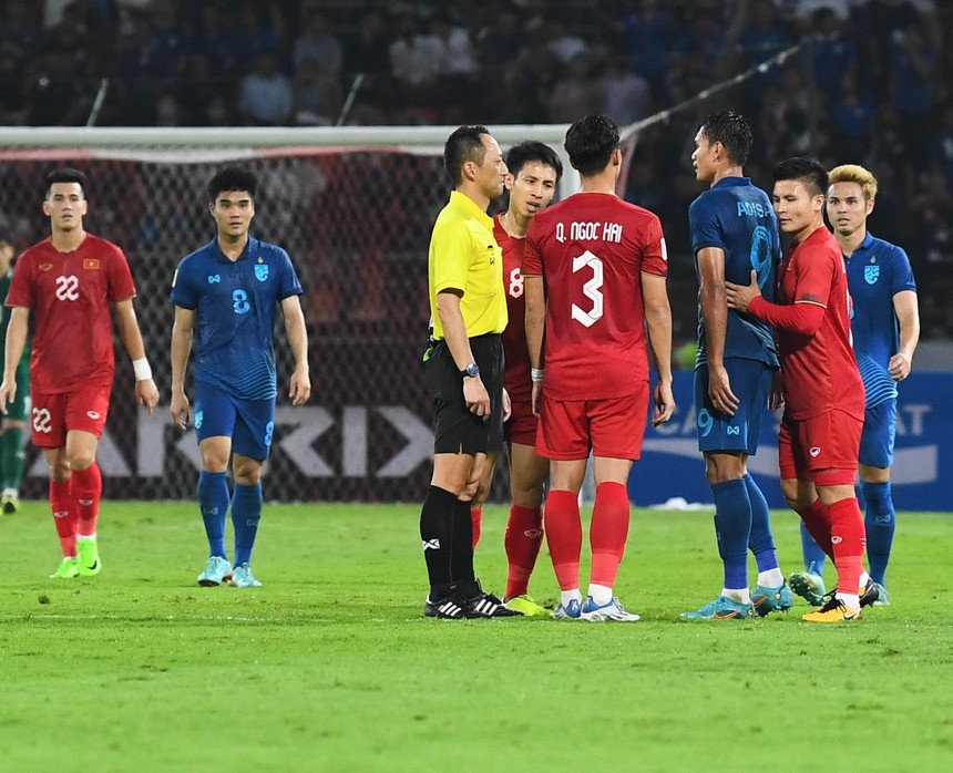 Theerathon chủ động làm hoà với Quế Ngọc Hải - Ảnh 1.