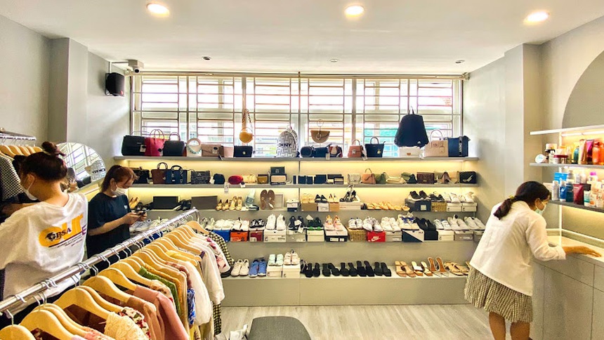 Giải cứu tủ quần áo cuối năm kiểu mới: Ký gửi rồi ngồi nhà chờ lấy tiền, ly kỳ chuyện check đồ hiệu - Ảnh 4. Giải cứu tủ quần áo cuối năm kiểu mới: Ký gửi rồi ngồi nhà chờ lấy tiền, ly kỳ chuyện check đồ hiệu - Ảnh 4.