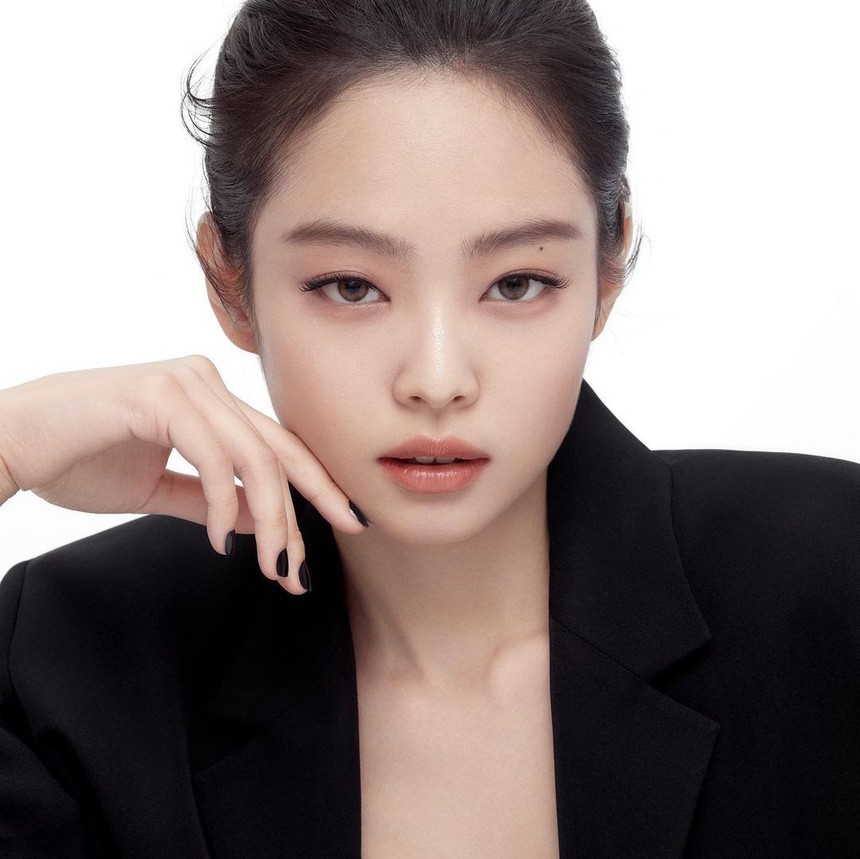 Lý do Jennie Blackpink được chọn là hình mẫu khi 'dao kéo' - Ảnh 4.