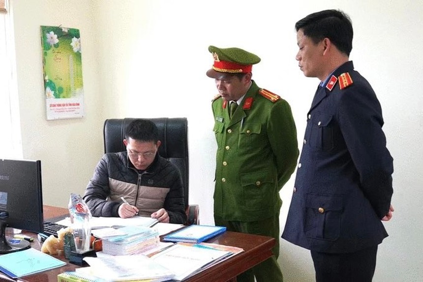 Khởi tố vụ án 'Nhận hối lộ' xảy ra tại Trung tâm Đăng kiểm xe cơ giới 28-01S - Ảnh 1.