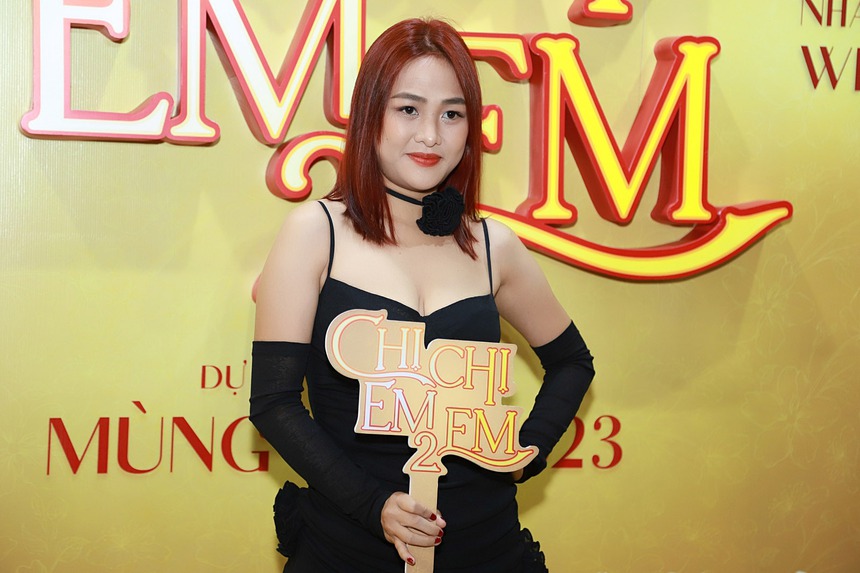 Sao Việt cùng dàn Hoa - Á hậu cùng đến xem "cuộc chiến" của cặp chị em Minh Hằng - Ngọc Trinh - Ảnh 7.