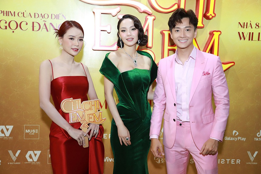 Sao Việt cùng dàn Hoa - Á hậu cùng đến xem "cuộc chiến" của cặp chị em Minh Hằng - Ngọc Trinh - Ảnh 9.