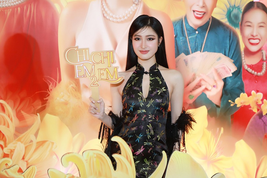 Sao Việt cùng dàn Hoa - Á hậu cùng đến xem "cuộc chiến" của cặp chị em Minh Hằng - Ngọc Trinh - Ảnh 11.