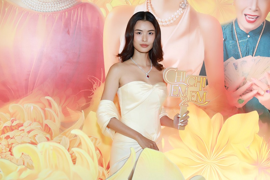 Sao Việt cùng dàn Hoa - Á hậu cùng đến xem "cuộc chiến" của cặp chị em Minh Hằng - Ngọc Trinh - Ảnh 15.