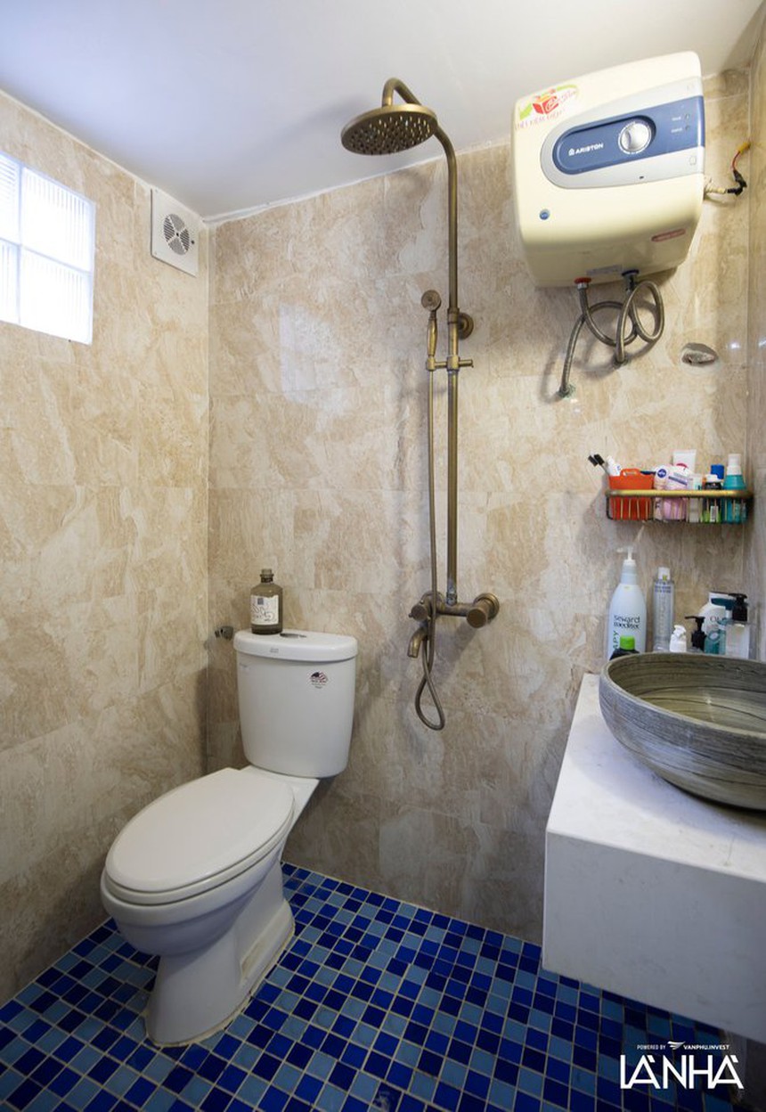 Nhà tập thể cũ 46 m2 chứa quá nhiều đồ, cửa các phòng chồng chéo nhau, vợ nhiều lần thốt lên "không thể chịu đựng được": KTS đưa ra giải pháp gì? - Ảnh 5.