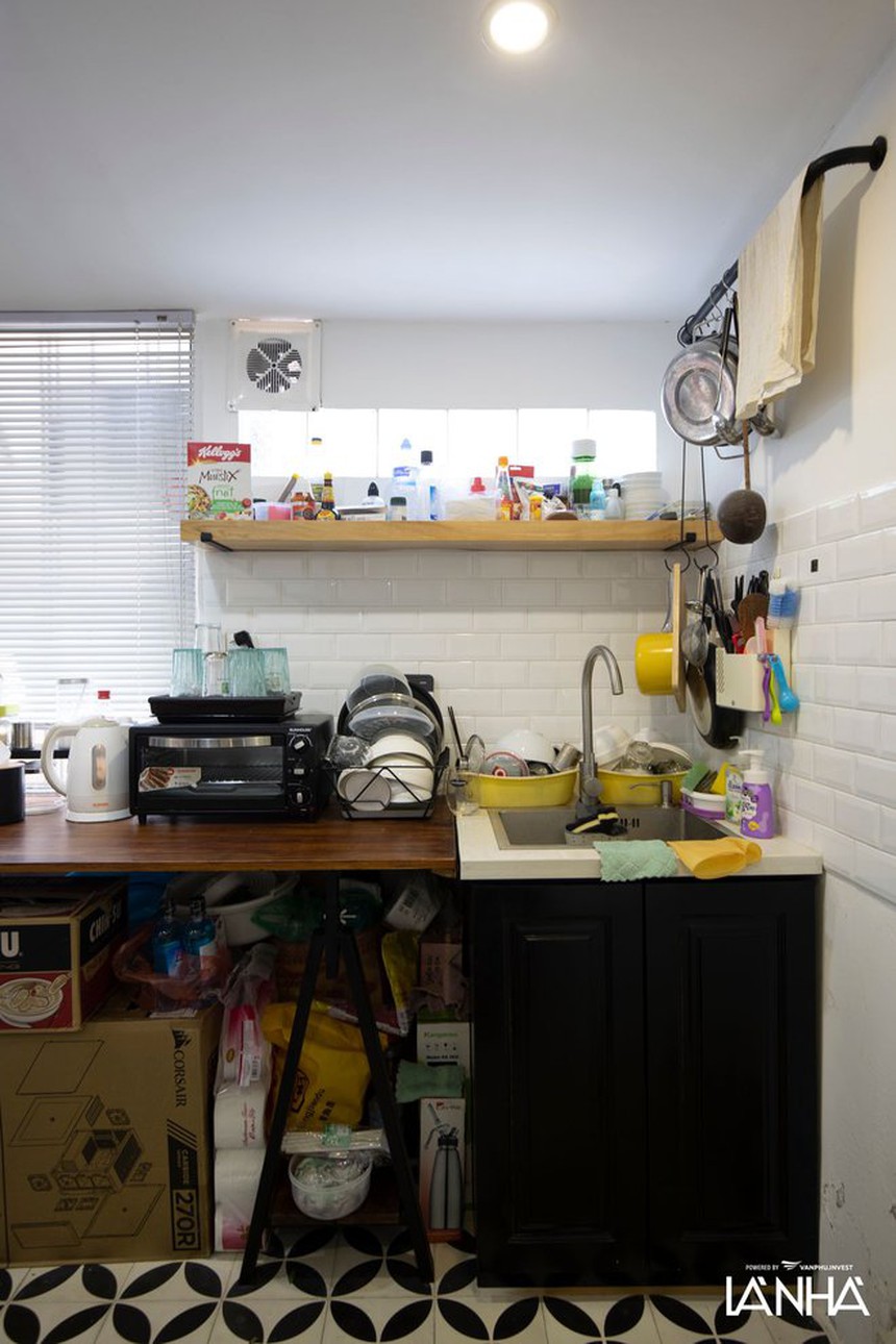 Nhà tập thể cũ 46 m2 chứa quá nhiều đồ, cửa các phòng chồng chéo nhau, vợ nhiều lần thốt lên "không thể chịu đựng được": KTS đưa ra giải pháp gì? - Ảnh 4.