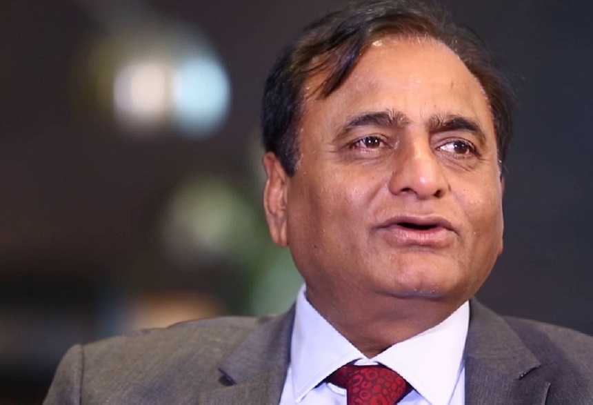 Đại gia sở hữu khối tài sản kếch xù: 5 năm đi 1 đôi giày giá rẻ, dậy làm việc lúc 3h30 sáng, chi nhiều tiền làm từ thiện nhưng lại “ki bo” với con trai - Ảnh 3.