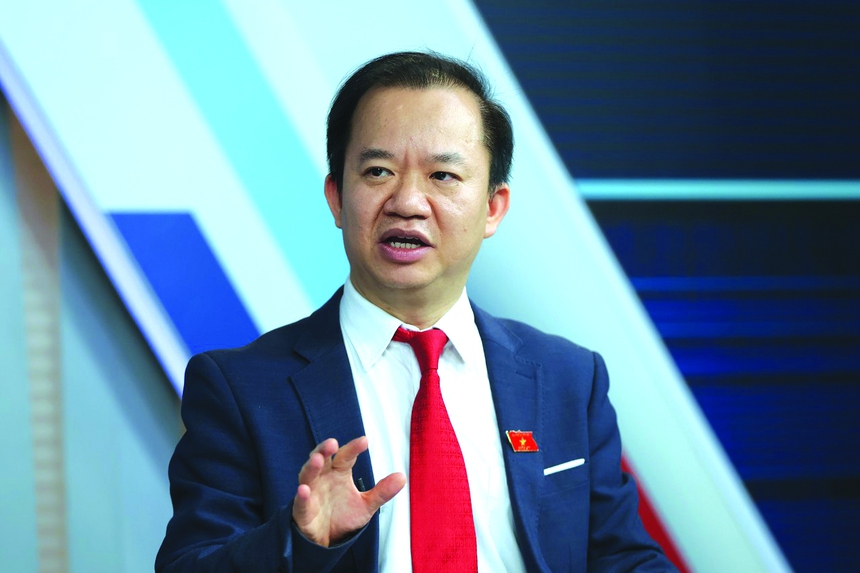 (Báo Tết) Hệ giá trị Việt Nam - PGS-TS Bùi Hoài Sơn: Văn hóa cần trở thành hệ điều tiết cho sự phát triển - Ảnh 1. (Báo Tết) Hệ giá trị Việt Nam - PGS-TS Bùi Hoài Sơn: Văn hóa cần trở thành hệ điều tiết cho sự phát triển - Ảnh 1.