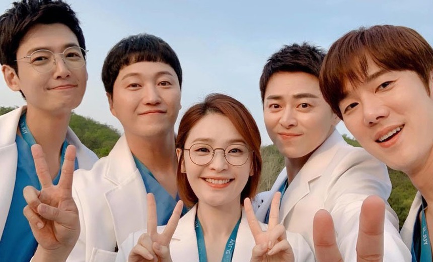 (Bài đăng Tết) Tình bạn trong K-Drama, kỳ quặc nhất là 'The Glory' - Ảnh 3.