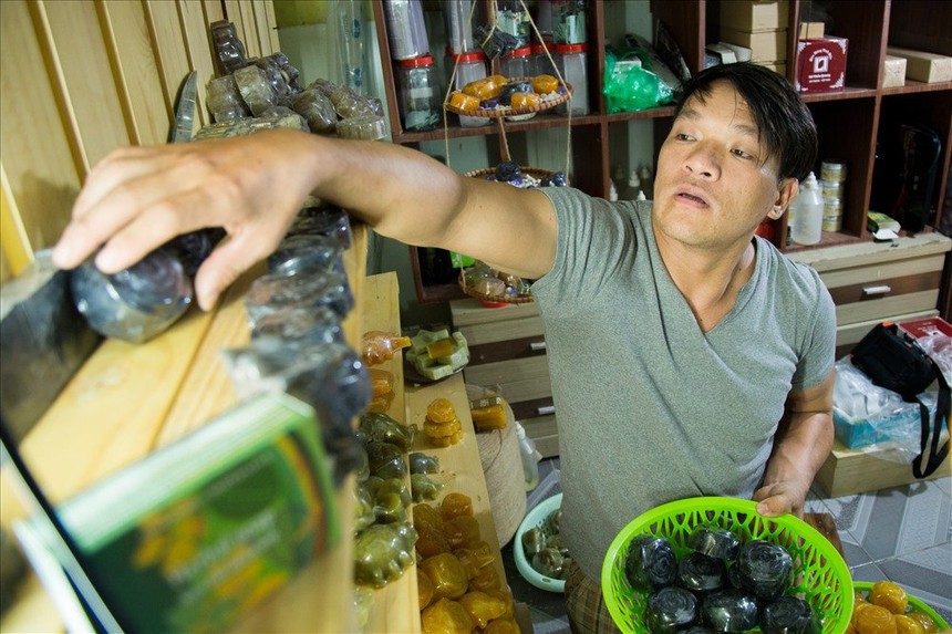 (26/1) Từ kình ngư “không chân” tới ông chủ thương hiệu xà bông Sam - Sôn: Nguyễn Văn Chung và những nỗ lực tạo nên kỳ tích - Ảnh 3.