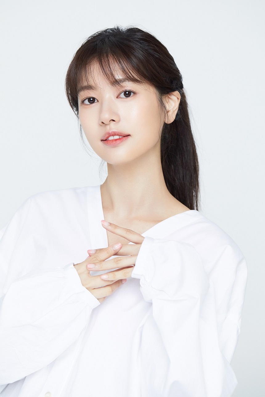 Shin Min Ah, Park Eun Bin và dàn mỹ nhân xứ Hàn tỏa sáng ở độ tuổi 30 - Ảnh 1.